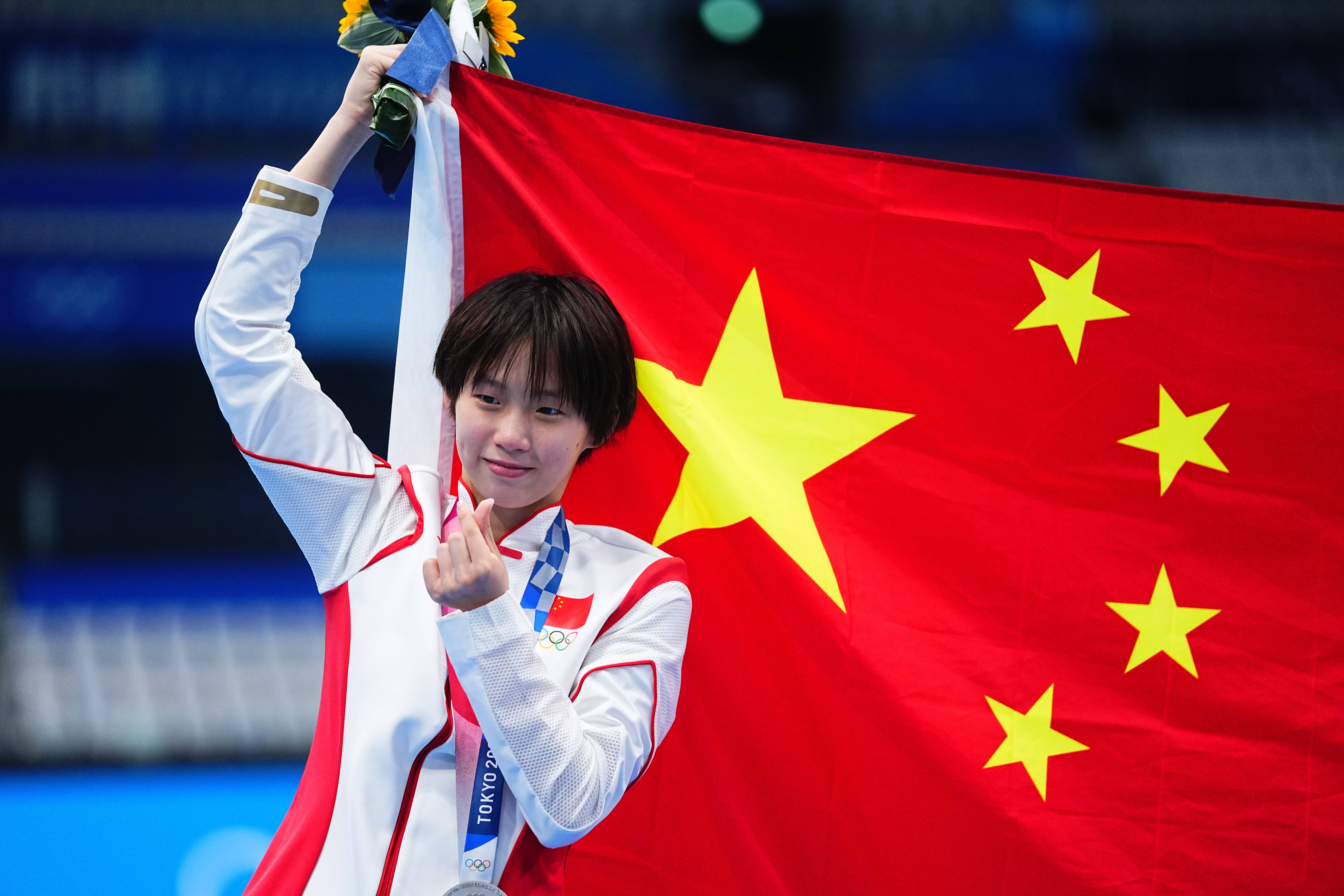 中国跳水队完美表现夺得第一