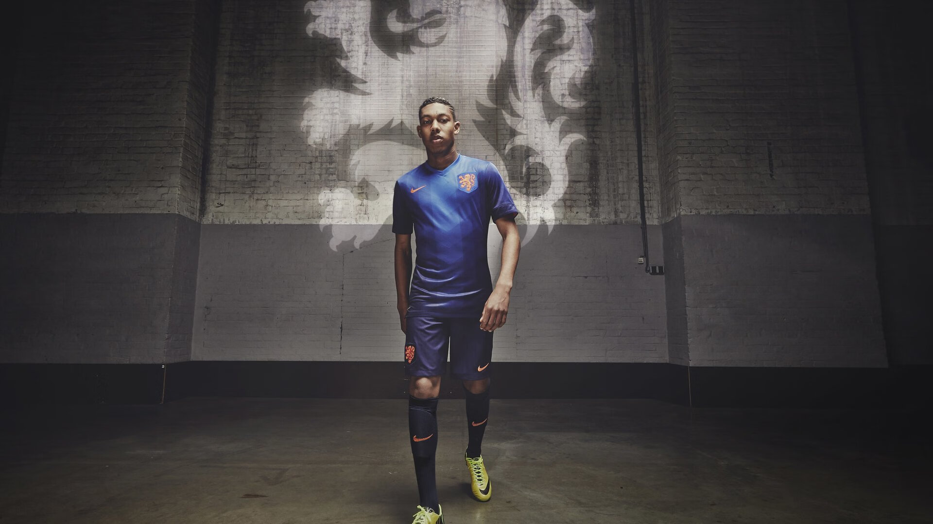 奥斯梅恩赛后谦逊发言登热搜，费城76人小胜利雅得新月引发热议